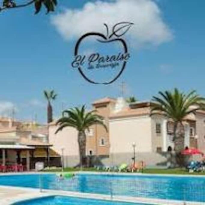 Appartement Alex Bungalow à Torrevieja Extérieur photo